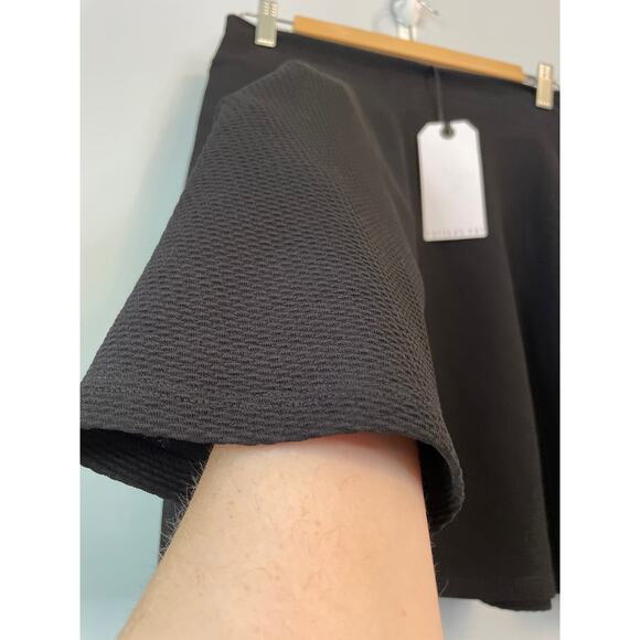 NWT, Potter's Pot (Sold @ Dry Goods) Sz. Medium, Black Textured Short Full Skirt - Picture 2 of 7